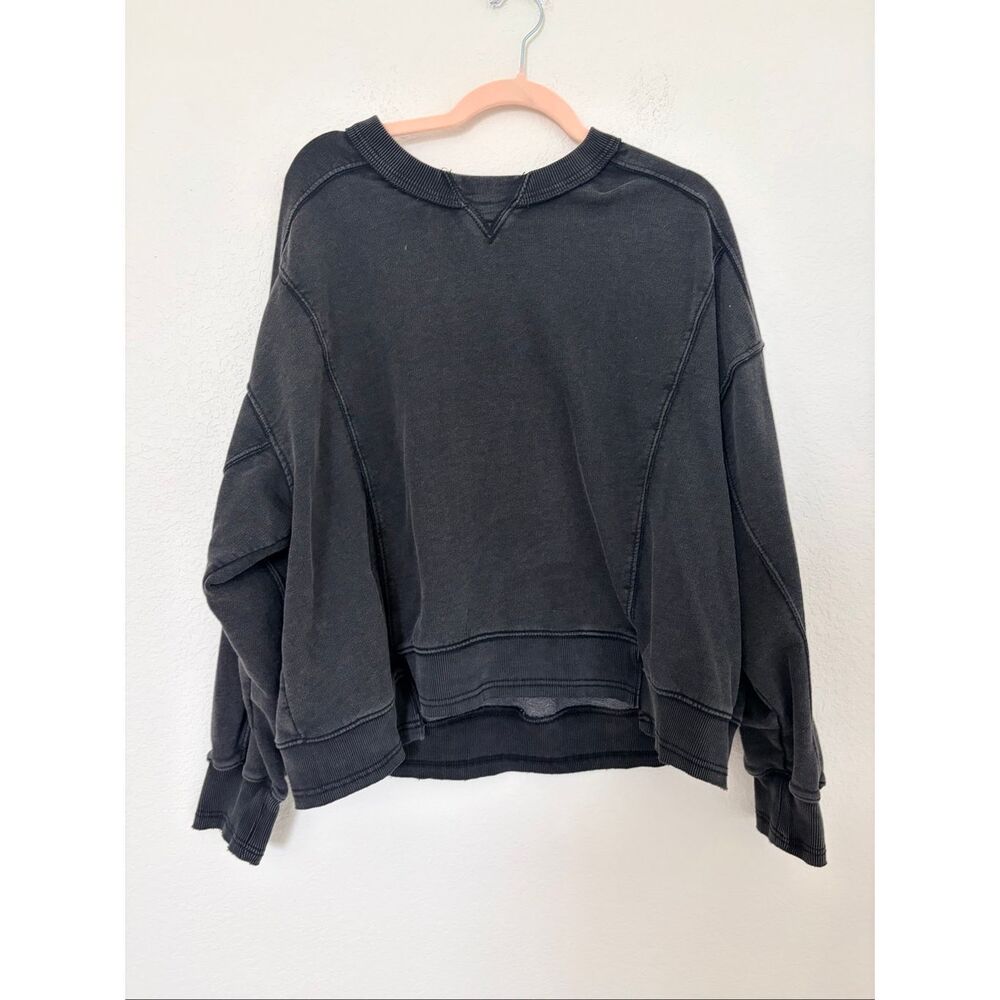 Free People Black Washed Cropped Sweatshirt Oversized Raw Hem Slouchy Pullover - Picture 2 of 6
